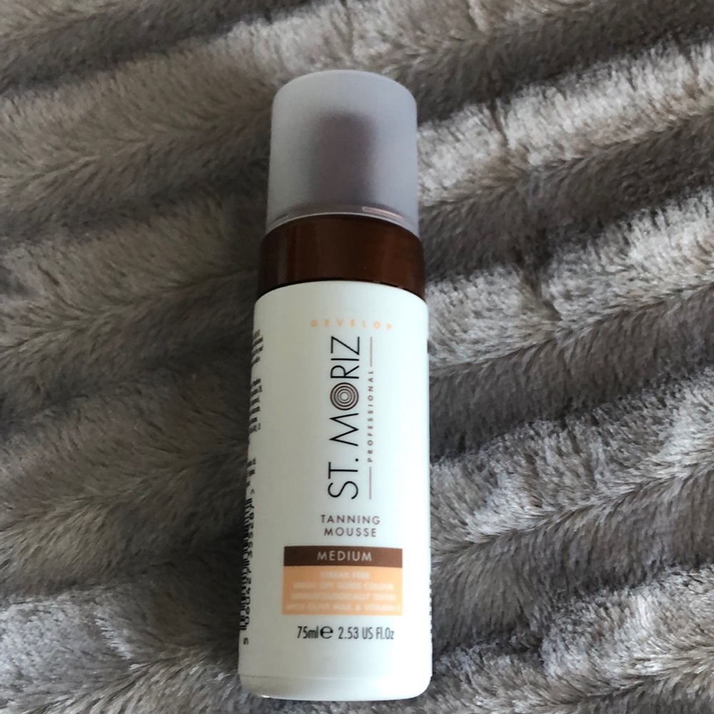 SOLD - 🌺5x$25- St.Moriz Tanning Mousse in Medium